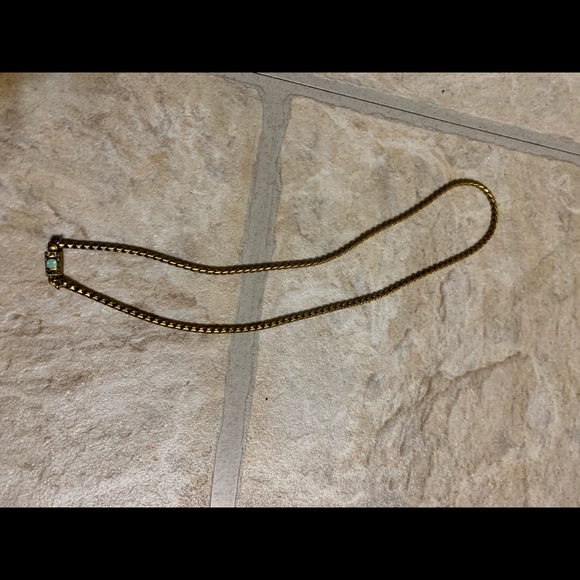 Jewelry - Faux gold chain necklace with gem! ❤️